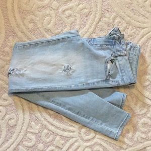 American eagle ripped jeans